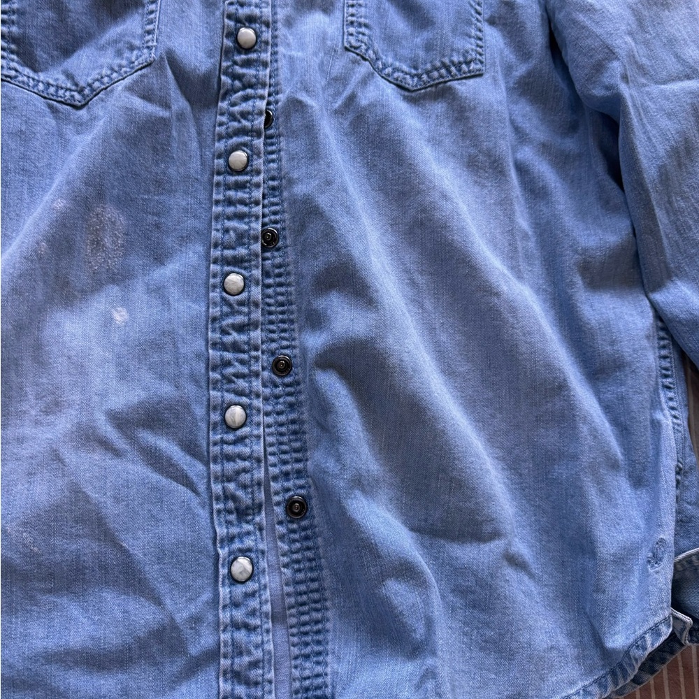 American Eagle Outfitters Light Blue denim Shirt- size L